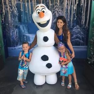 Meet your Posher, Lauren